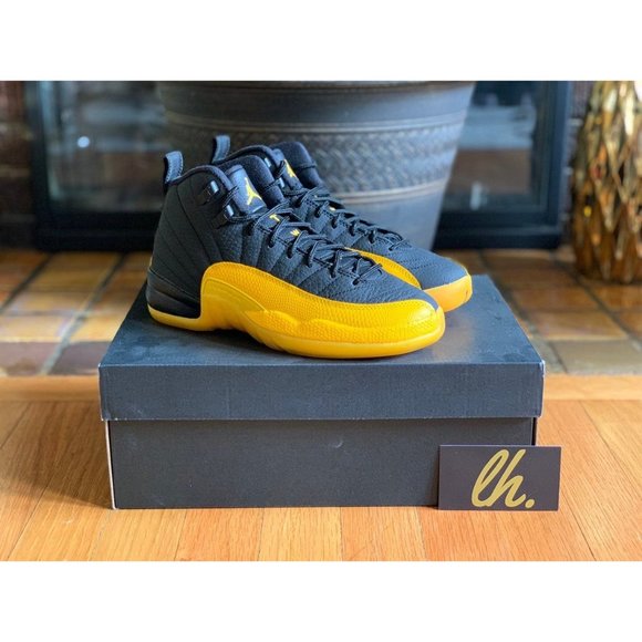 Size 4y Air Jordan Retro 12 "University Gold" - Picture 4 of 5